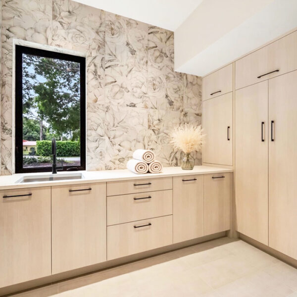 ROI-GALLERY-MASTER-LAUNDRY-ROOM-1100